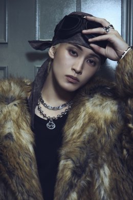 MARK วง NCT รวมพลังฮิปฮอปกับ LEE YOUNG JI โชว์ความมั่นใจแบบยืนหนึ่งในเพลงใหม่ '프락치 (Fraktsiya)' พร้อมคว้าอันดับ 1 บนชาร์ต iTunes Top Songs ทั่วโลก รวมถึงประเทศไทย!